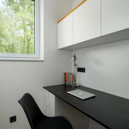 别墅 Sunset - With Private Pool, Squash Coart And Table Tennis