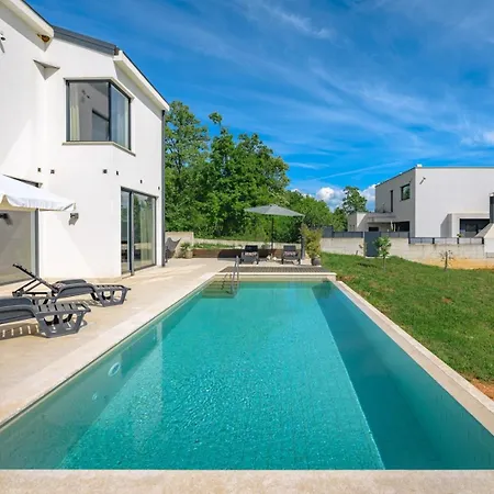 Sunset - With Private Pool, Squash Coart And Table Tennis 别墅 Fuškulin