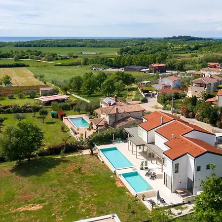 别墅 Sunset - With Private Pool, Squash Coart And Table Tennis Fuškulin