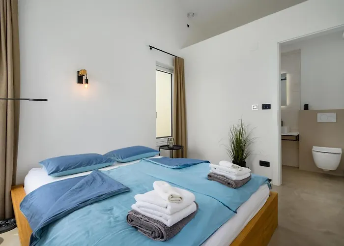 Sunset - With Private Pool, Squash Coart And Table Tennis * Fuškulin