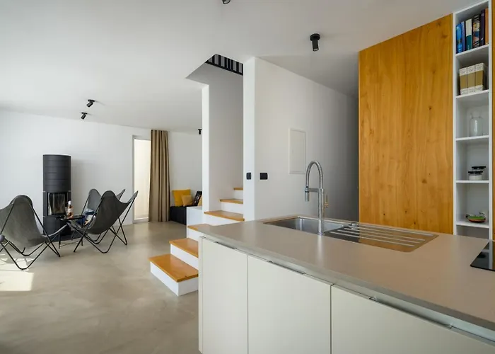 Sunset - With Private Pool, Squash Coart And Table Tennis 빌라 *