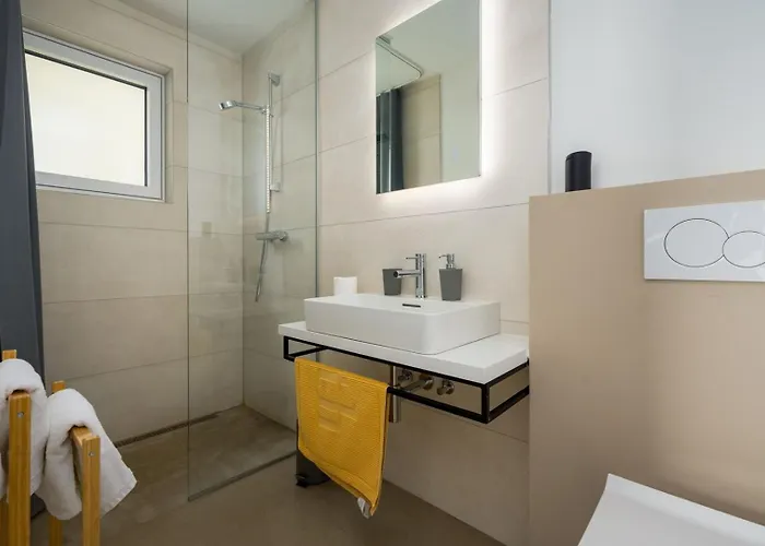 빌라 Sunset - With Private Pool, Squash Coart And Table Tennis Fuškulin