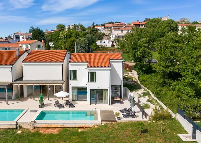 Sunset - With Private Pool, Squash Coart And Table Tennis Vila Fuškulin